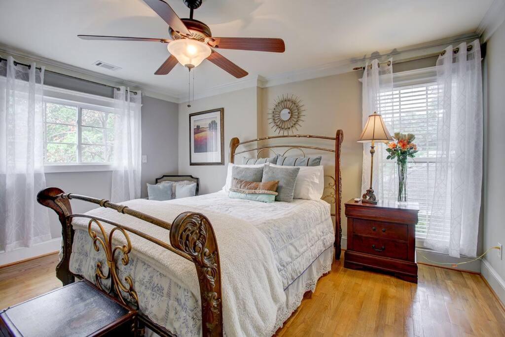 Sleeps16, Spacious Home, Close To Downtown, Beltline, And Walk To Restaurants, 75" Tv, 2 Person Jacuzzi, Ping Pong Ατλάντα Εξωτερικό φωτογραφία
