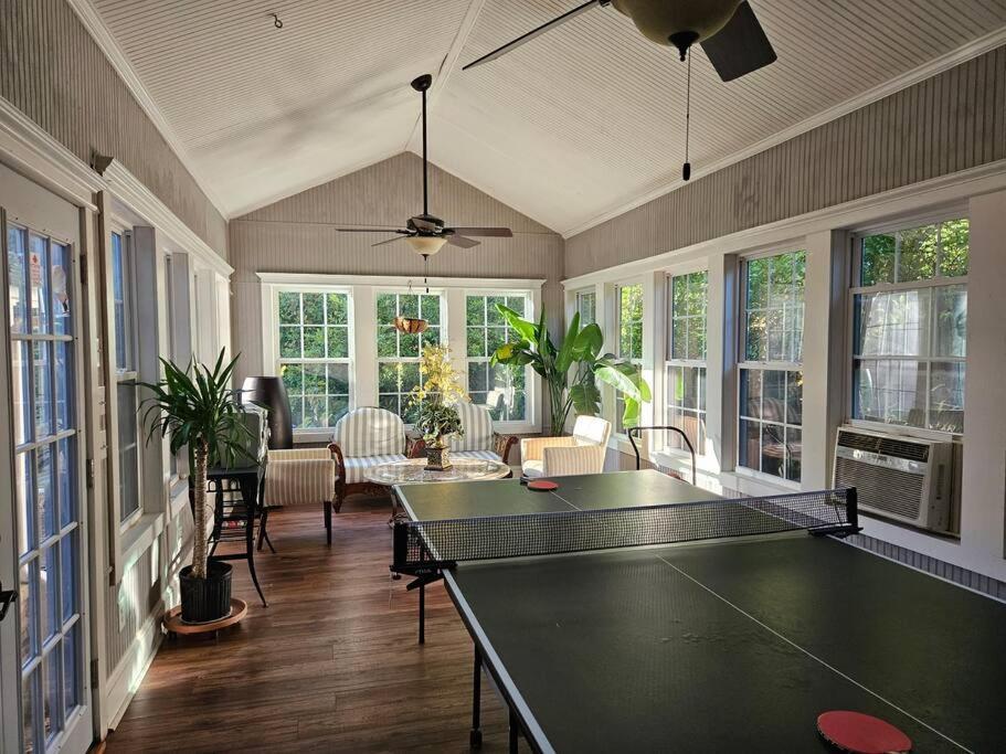Sleeps16, Spacious Home, Close To Downtown, Beltline, And Walk To Restaurants, 75" Tv, 2 Person Jacuzzi, Ping Pong Ατλάντα Εξωτερικό φωτογραφία